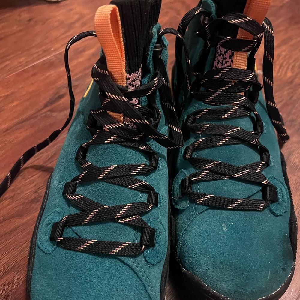 Northface hiking boots - Picture 5 of 5